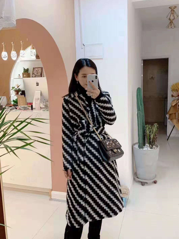 验证小艾未果，误上其闺蜜超爽